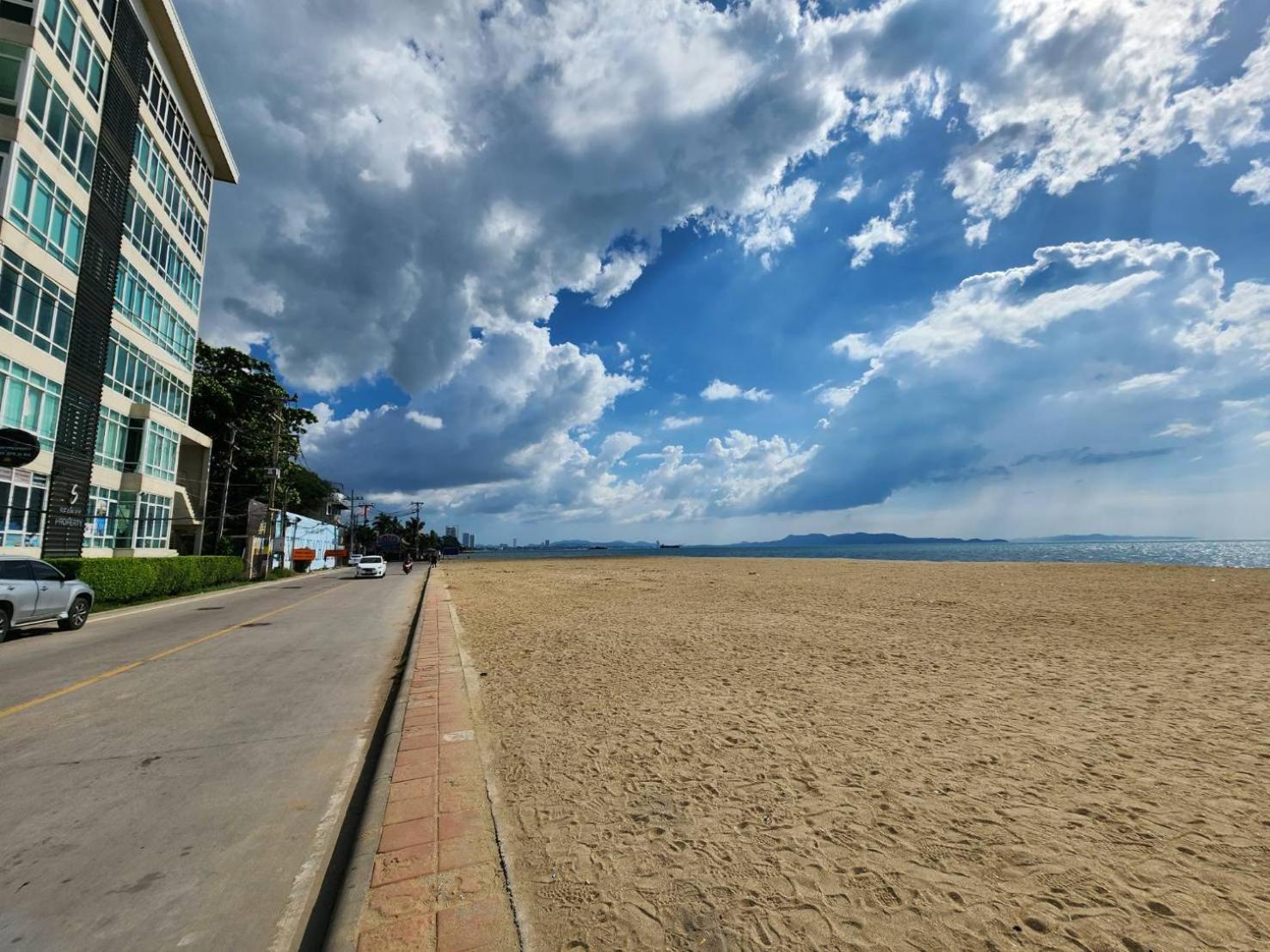 D@Sea Hotel Jomtien Beach Exterior foto